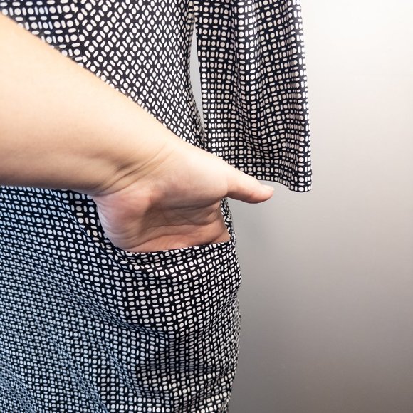 J Mclaughlin Size Medium Dress Black White Print Catalina Pockets Bodycon Casual - Picture 7 of 13